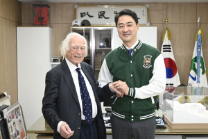 세계적 생리학자 '데니스 노블' 달성군 재방문