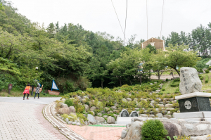울릉도 역사 품은 독도 전망대 가는 길
