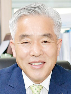 진후진 문경시의회 의원, 문경 중·고교 신입생에 '교복구입비 지원'