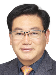 영탁막걸리, 전통주 시장에 새 바람 일으킨다