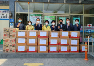 경주시 코로나19 예방접종센터에 후원 물결 연이어… '의료진에 응원 손길'