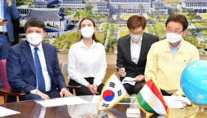 타지키스탄 신기술산업부 장관 일행 경상북도서 '교류협력·상생발전' 논의