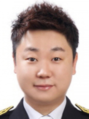 삼복더위에 소뿔도 꼬부라든다