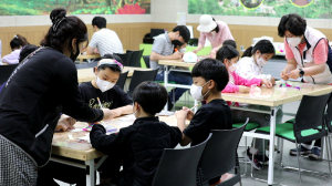 예천곤충생태원, 안심·체험학습 인기 관광지로'북적북적'