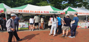 마늘·쌀 등 의성지역 대표 농특산물, 도시민 입맛 '저격'... 서울 직거거래 장터 참여 '호응'