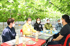 김천시장, 청년농부 지역 정착 도모… 영농 애로 '귀 쫑긋'