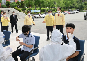 경상북도교육청, 학교로 찾아가는 코로나 선제 검사 '전원 음성'