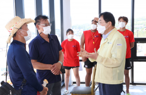경주시장 '휴가철 해수욕장 코로나 확산 방지' 팔 걷었다