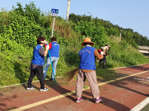 문경시 점촌3동 바르게살기위원회, 새재 자전거길 제초작업 