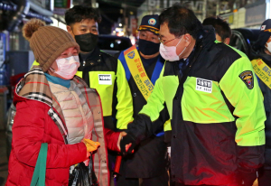 주낙영 시장, 야간순찰 발로 뛰며 안전 경주 직접 살핀다