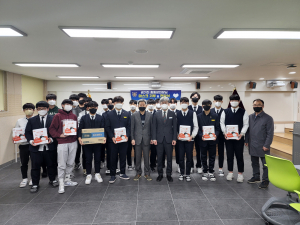 권기진 안동고총동창회장, 후배 안전 '마스크 1만장'