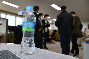 포항 공무원 얼굴에 염산테러 60대 징역 4년