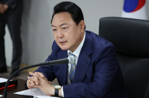 '여소야대' 정국 높은 벽 넘어 '새로운 5년' 여는 尹 정부 