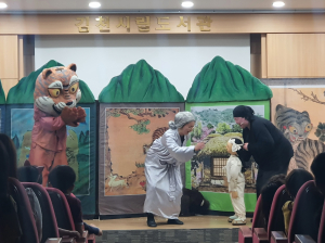 김천시립도서관, 어린이 인형극 '열띤 호응'