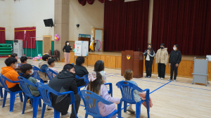 울진군 기성초등학교, 학교 일꾼 '내 손으로'