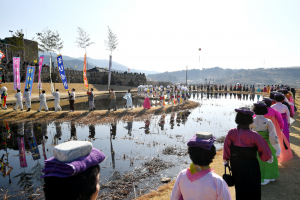 돌아온 청도읍성, 다채로운 행사의 무대로