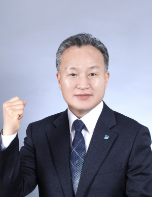 정동식 전국상인연합회 회장, 尹 대통령 만나 