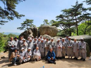 경주 남산 찾은 조계종 스님들, 깨달음 얻다