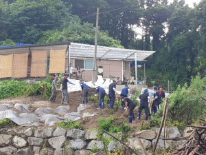 경주시 공무원 40여명, 수해현장 구호 손길