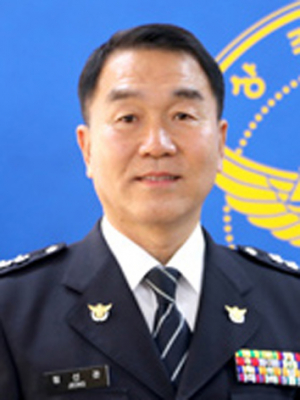 야간 위험 부르는 스텔스 자동차 사라져야!
