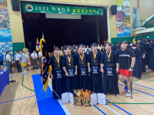 경주시청 여자검도팀, 하계전국대회 트로피 번쩍