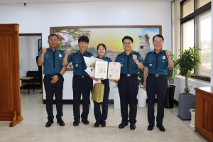 도심 활보한 흉기소지자 검거한 경주경찰서 순경 '박수'