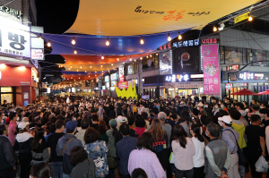 더 알차고 화려해진 '안동국제탈춤페스티벌'