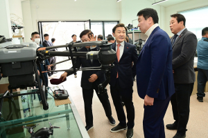 못 하는 게 없네··· 고령군도 '드론 시대' 성큼