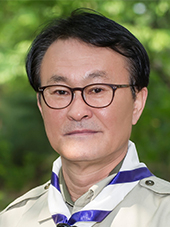 목마른 광야를 달리는 청소년들에게 물 한컵