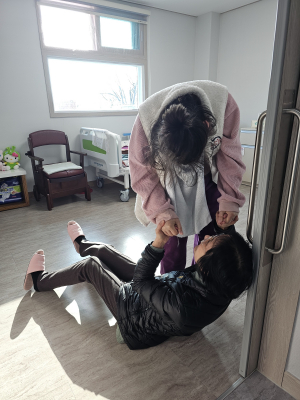정겨움으로 어르신 몸과 마음 보듬는 '보문숲향기공동생활가정' 안심케어