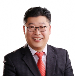 주차 방해물 설치, 공동체 안전 위한 선택일까?
