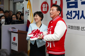'3선의 힘' 김석기, 중단 없는 경주 발전 만전