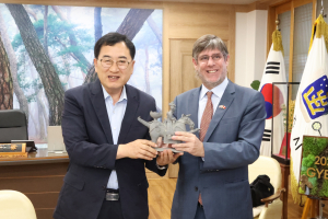 경주시, APEC 앞두고 주요 외국 대사 방문 연이어