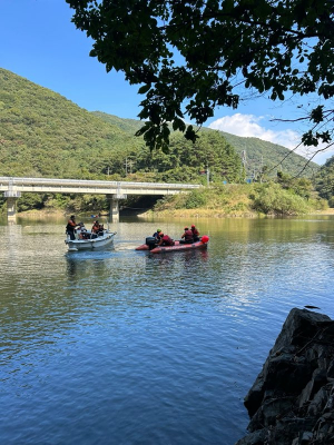 경주시 덕동댐 인근 야산에서 사고...버섯 따려다 벼랑서 '미끌' 40m 아래로 추락한 60대