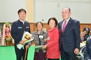 청송군 '노인의 날 기념행사' 성황리 마무리