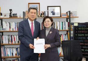 이강덕 포항시장, 지역 발전 견인하는 국비 확보 '총력 대응'