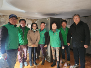 김천시 대신동 새마을협의회, 정성 가득 집수리 봉사