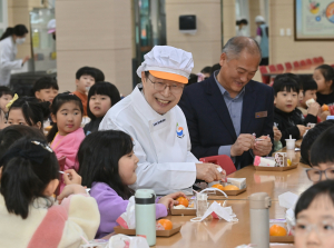 임종식 경상북도교육감,  복주초등학교 급식 긴급 점검