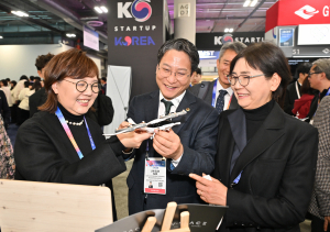 경북 혁신 기술 담은 K-TECH 총집결… 경상북도, 美 CES 2025 경북공동관 운영
