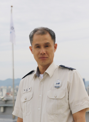 운동 중 쓰러진 老, 바로 옆 소방관이 구조