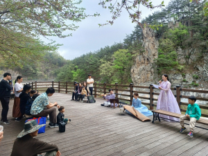 오감으로 자연·전통문화 '만끽'… 성주군 회연서원, 체험 프로그램 입소문