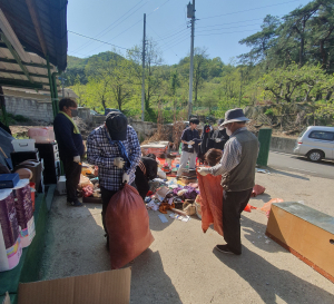 상주서문교회, 주거환경개선 봉사 '구슬땀'