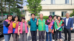 봉화군 춘양면 자율방재단·생활개선회, 홀몸어르신 주거환경 개선 '힘 모아'
