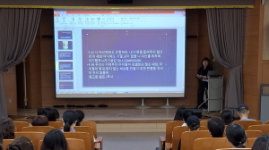 경산시립도서관  '정여울 작가와의 만남' 특강 개최