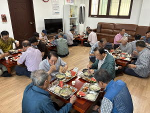 경산시노인종합복지관, 영양 가득 삼계탕 대접