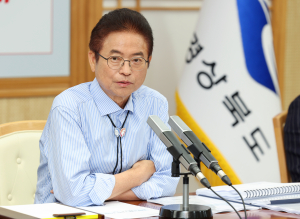이철우 도지사, '치료 1개월 만에 암세포 60% 사라져' 주장