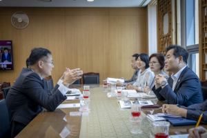 김재욱 칠곡군수, 현안사업 도비 확보 '총력'