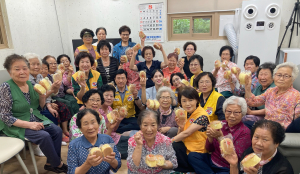 안동시 옥동 적십자봉사회, 사랑의 빵으로 희망 나눠